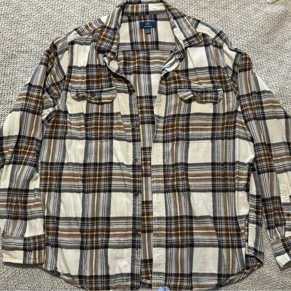 George Flannel - Picture 3 of 4